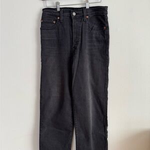 Levi's Ribcage Straight Leg Jeans in Charcoal